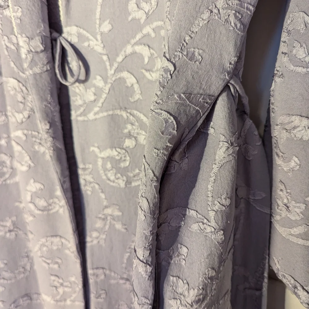 🩶 Oscar de la Renta M Vintage Gray Floral Robe Belted Ribbon Design